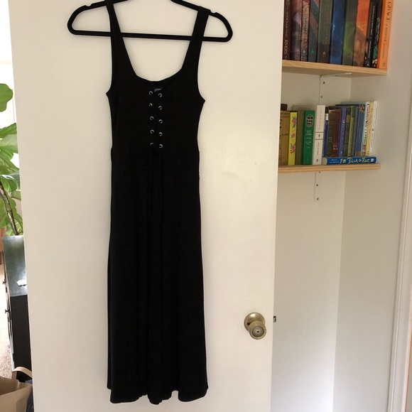 Reformation Dresses & Skirts - Reformation Tie Front Black Midi Dress